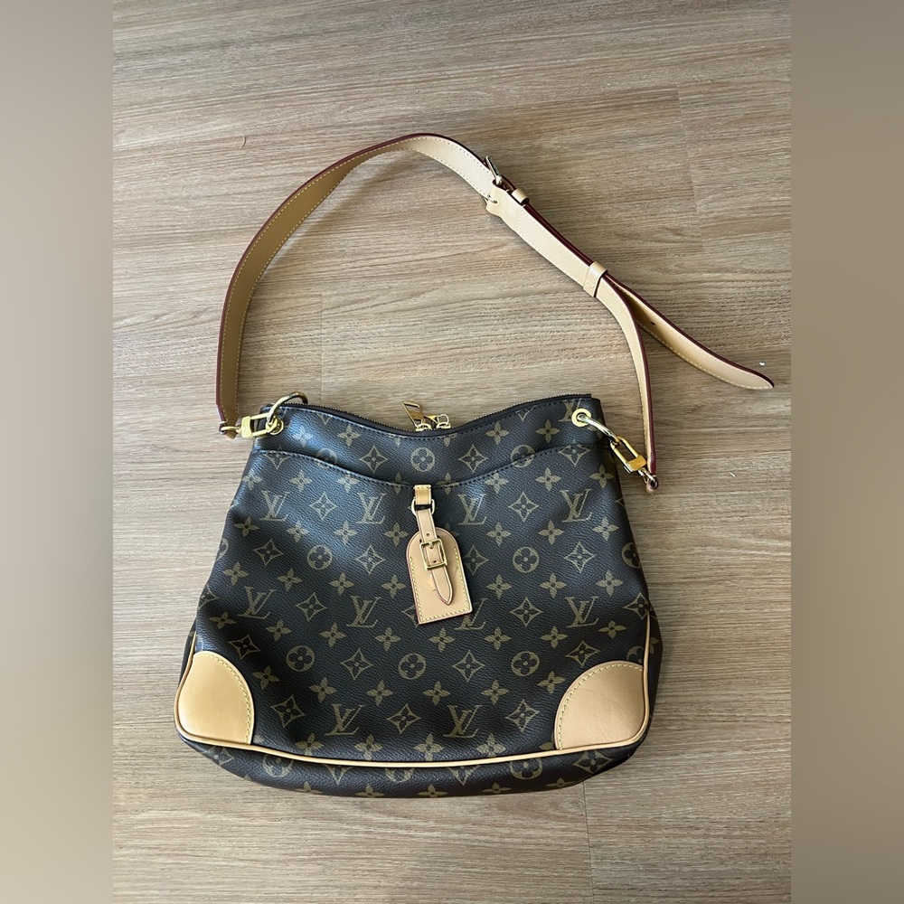 Louis Vuitton Odeon MM (discontinued)